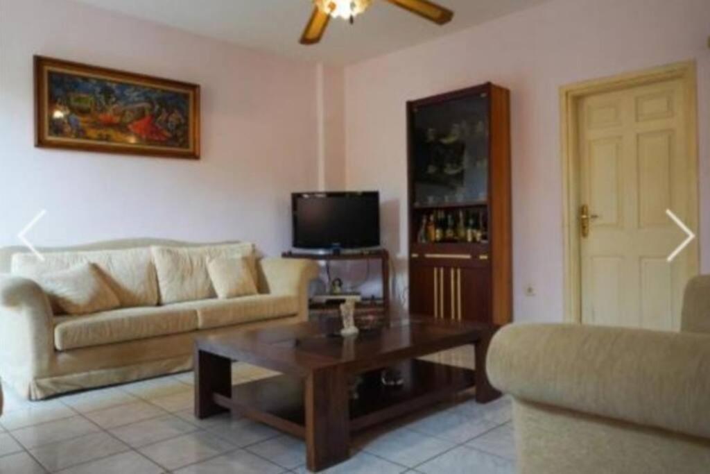 George 'S Nest Apartment Agios Spyridon  Екстериор снимка